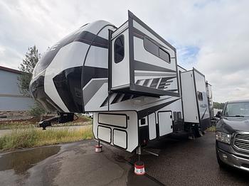Thumbnail of RV