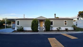 Thumbnail of mobile home