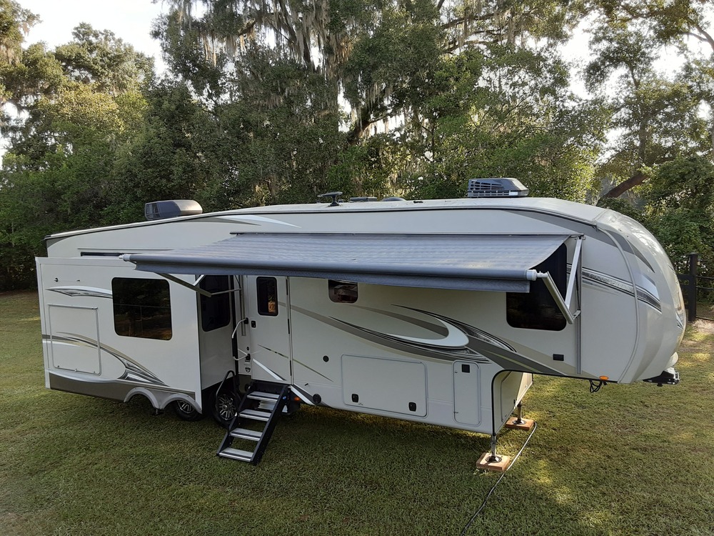 Photo of Rv