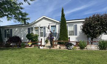 Thumbnail of mobile home