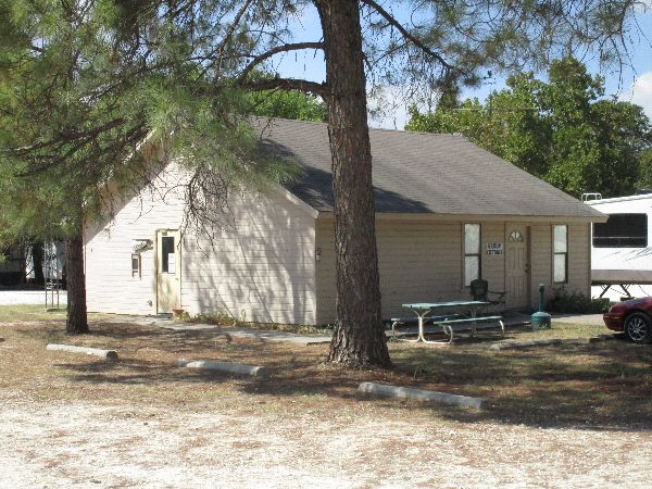 Group Cottage & Laundry