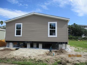 Thumbnail of mobile home