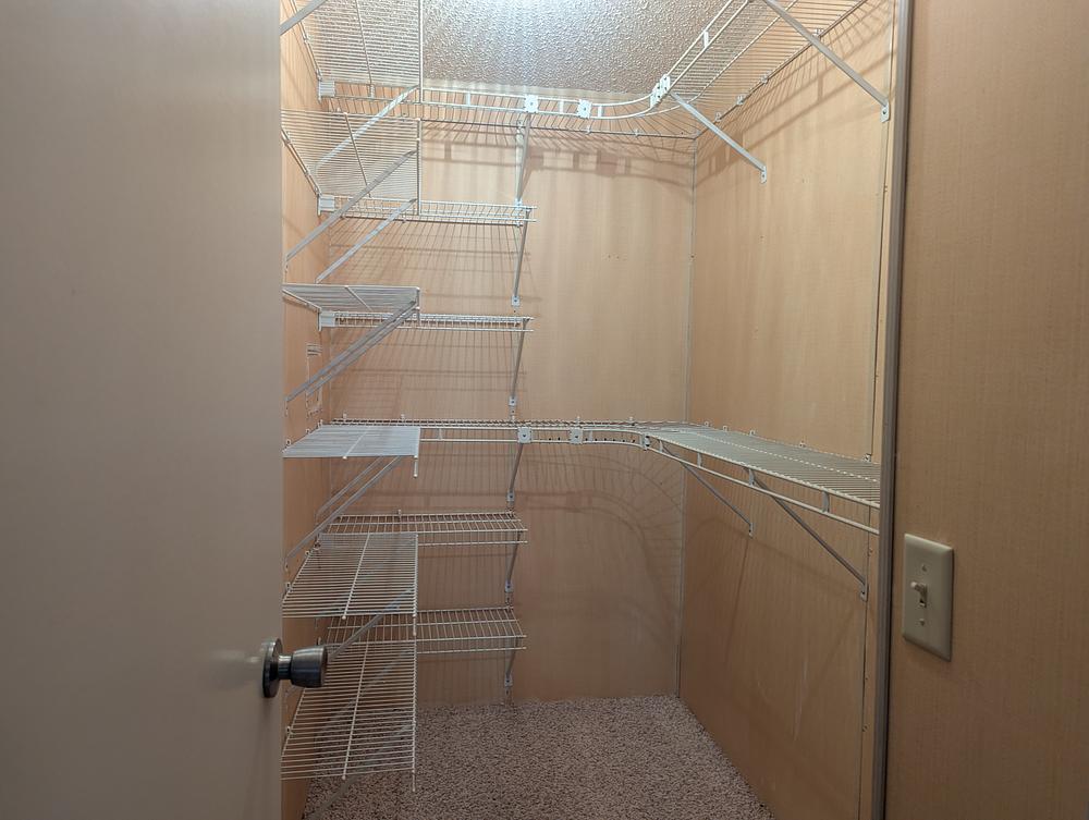 Strawberry Ridge Village