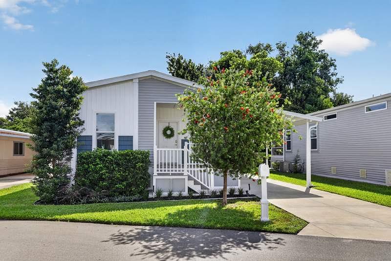 Photo of Mobile Home