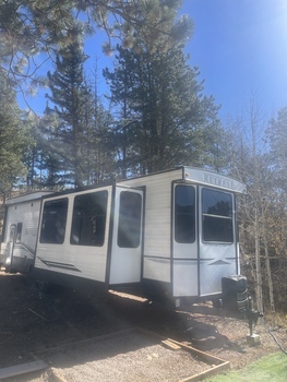Thumbnail of RV