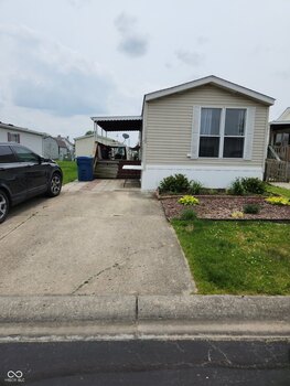 Thumbnail of mobile home