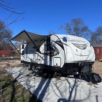 Thumbnail of RV