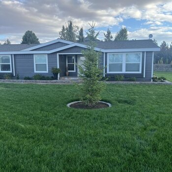 Thumbnail of mobile home