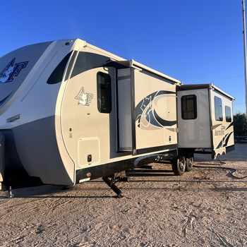 Thumbnail of RV