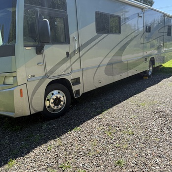Thumbnail of RV