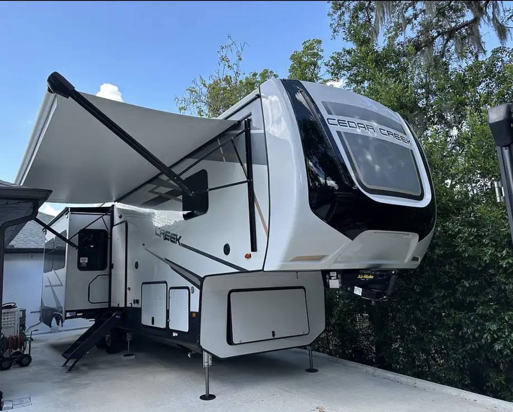 Photo of Rv