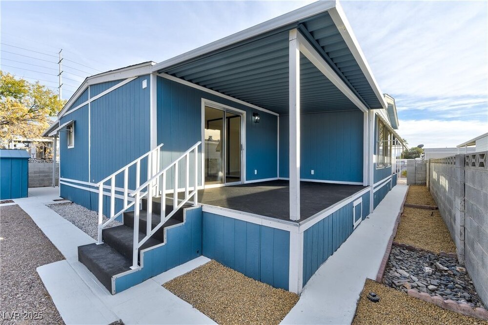 Photo of Mobile Home