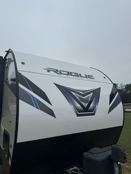 Thumbnail of RV