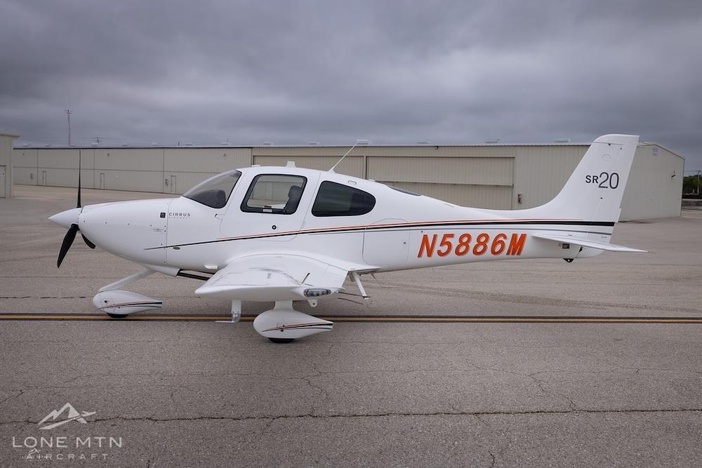 N5886M-0002.jpg