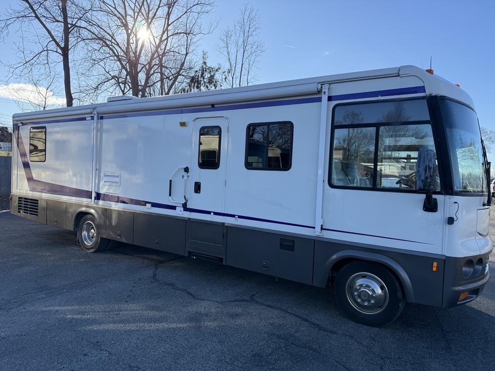 Photo of Rv