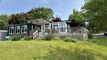 Thumbnail of mobile home