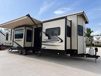 Thumbnail of RV