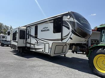Thumbnail of RV
