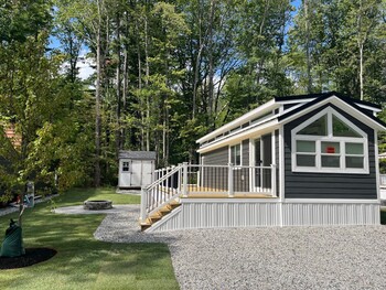 Thumbnail of mobile home