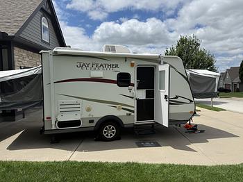 Thumbnail of RV
