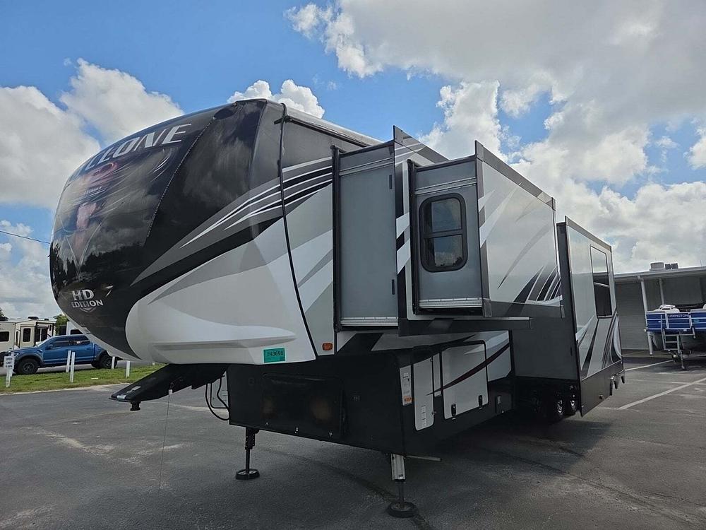 Photo of Rv