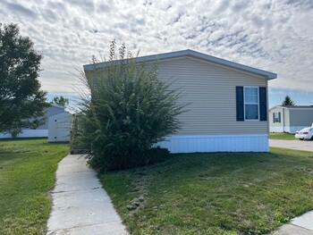 Thumbnail of mobile home