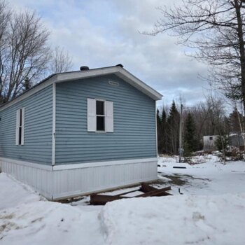 Thumbnail of mobile home