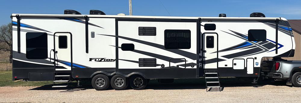 Photo of Rv