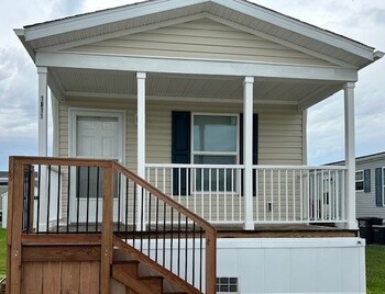 Thumbnail of mobile home