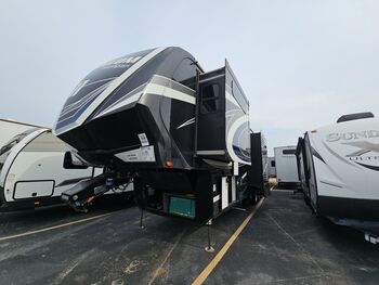 Thumbnail of RV