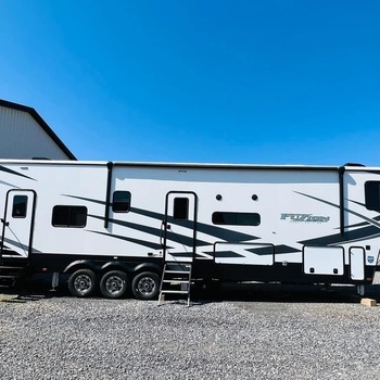 Thumbnail of RV