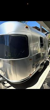 Thumbnail of RV