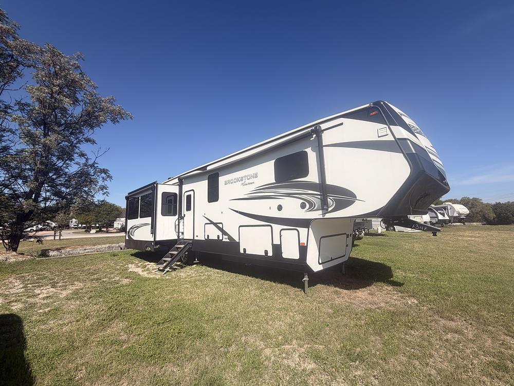 Photo of Rv