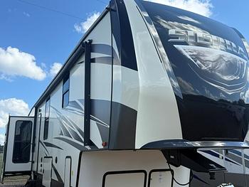 Thumbnail of RV