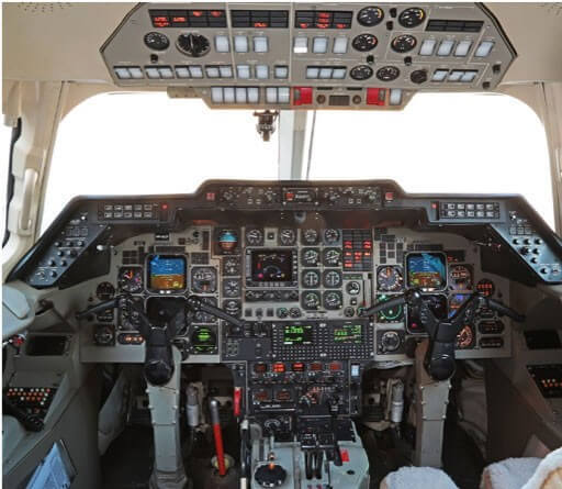 3921/hawker-800a-1989-4-venda-flightmarket-4200.jpg