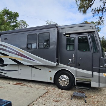 Thumbnail of RV