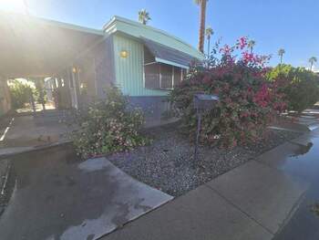 Thumbnail of mobile home