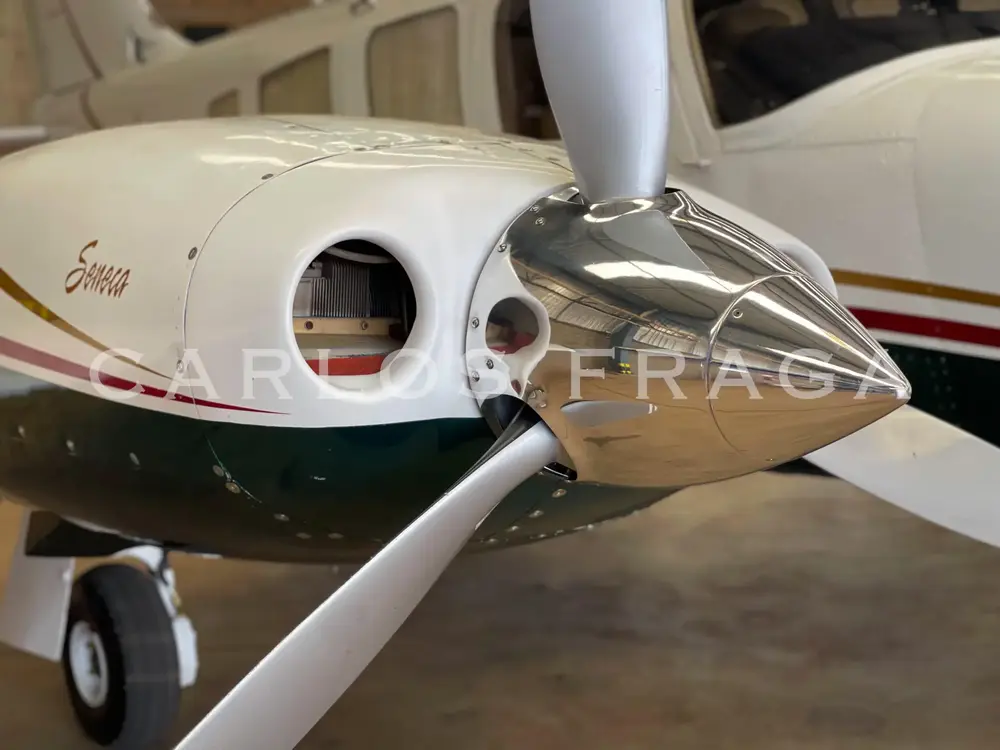 7427/neiva-piper-emb-810d-seneca-iii-1996-flightmarket-id-7427-32205.webp