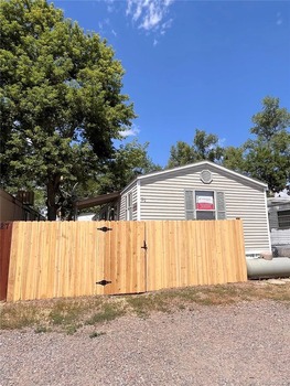 Thumbnail of mobile home