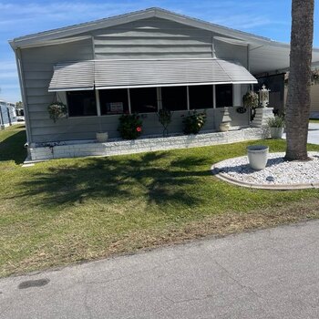 Thumbnail of mobile home