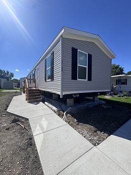 Thumbnail of mobile home