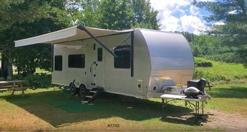Thumbnail of RV