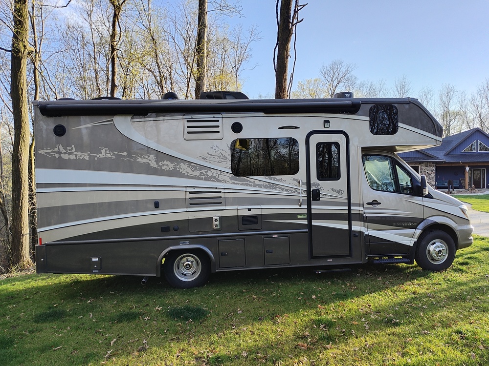 Photo of Rv