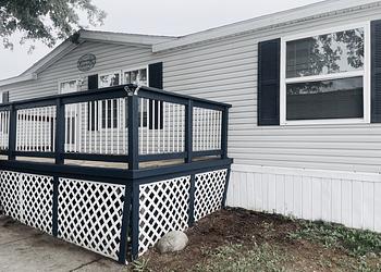 Thumbnail of mobile home