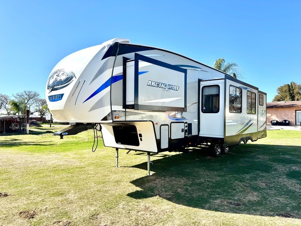 Photo of Rv