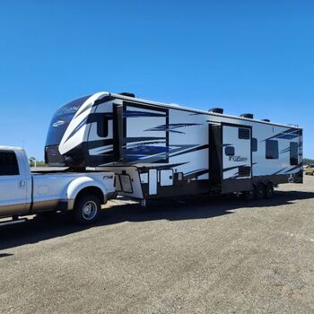 Thumbnail of RV