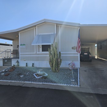 Thumbnail of mobile home