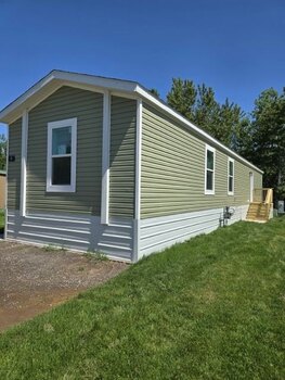 Thumbnail of mobile home
