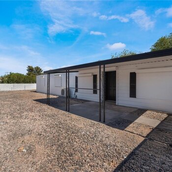 Thumbnail of mobile home