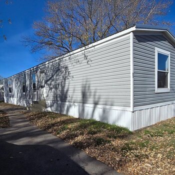 Thumbnail of mobile home